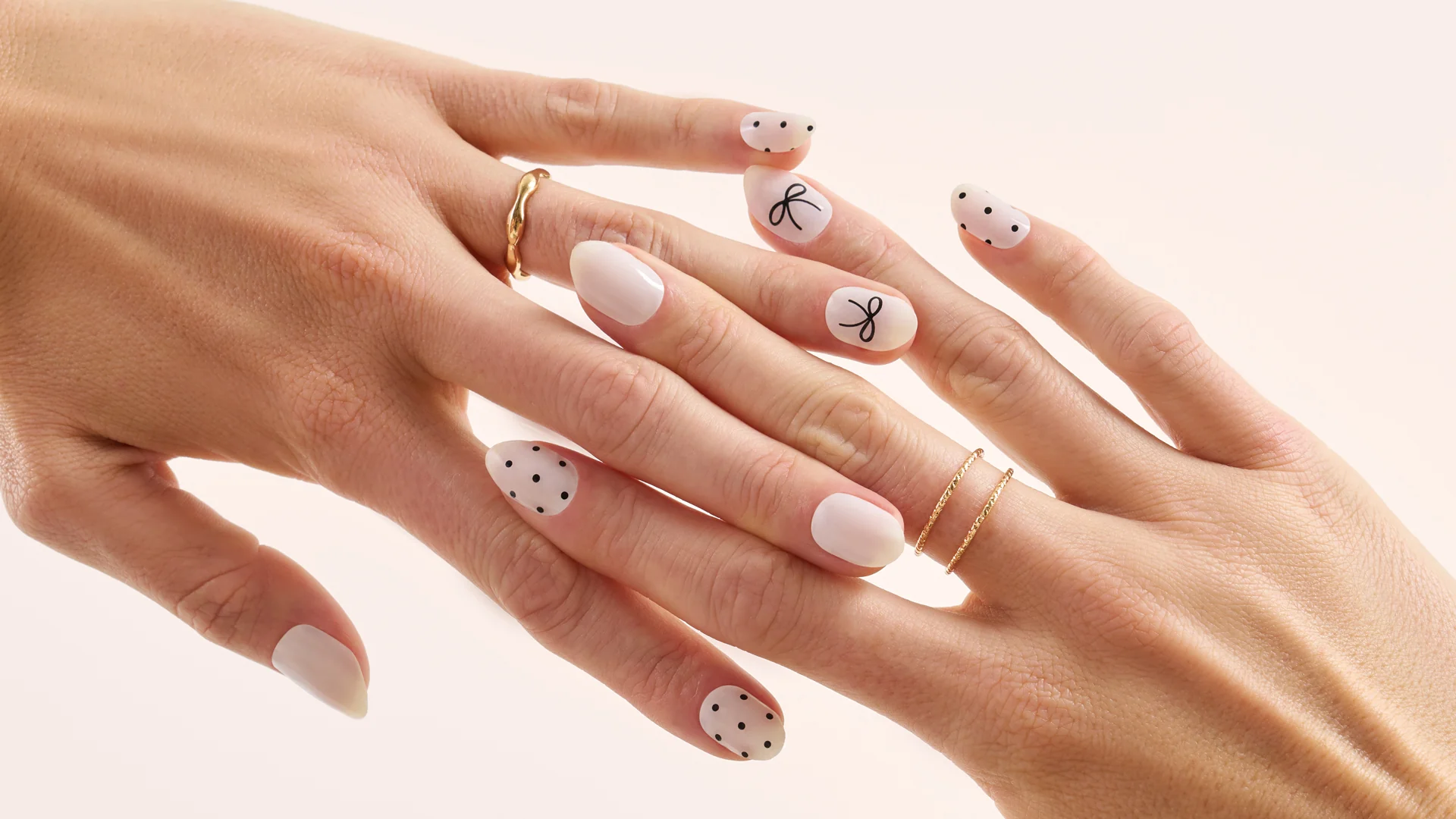 Vibrant Nails, Infinite Expression